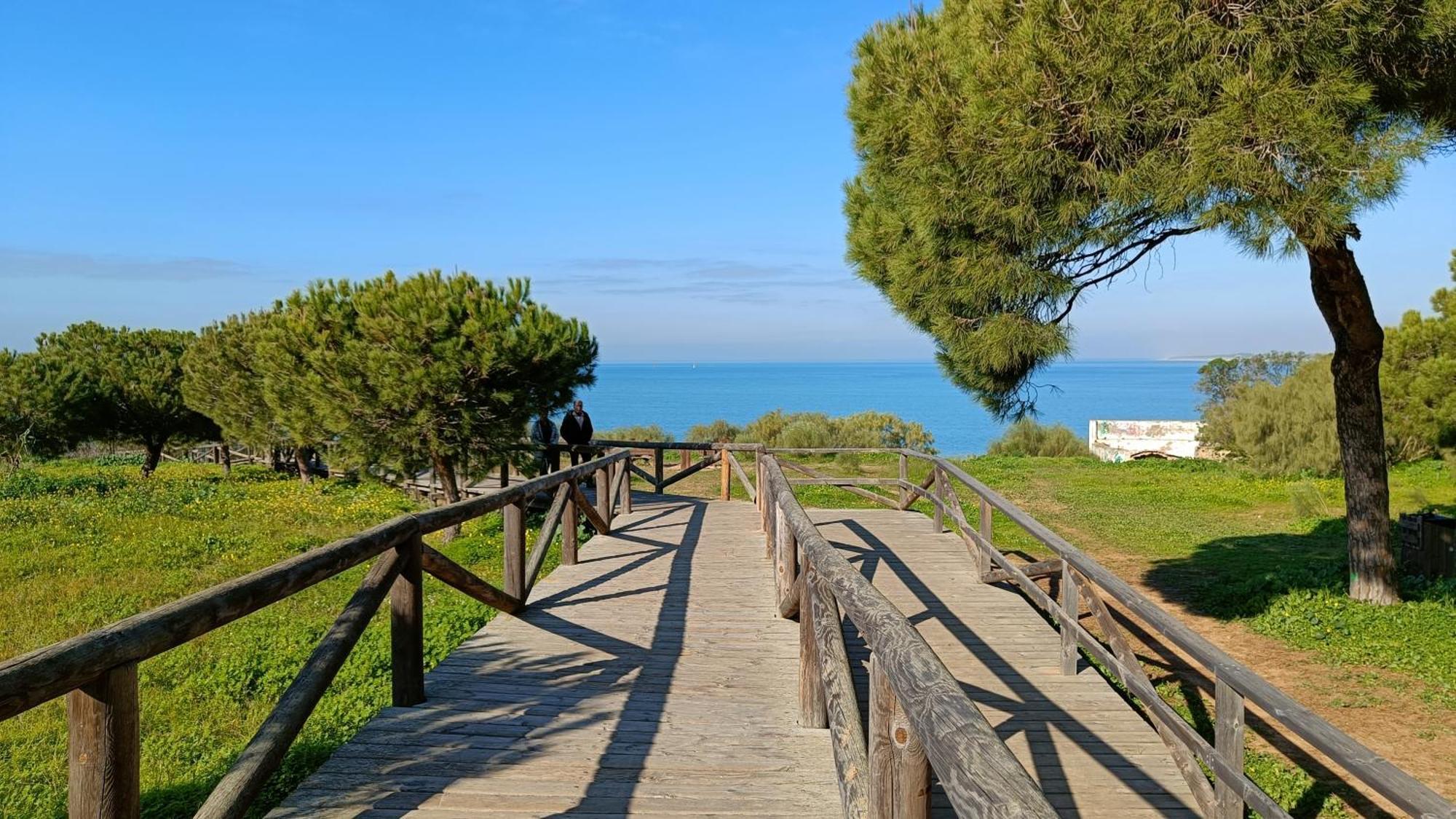 Moderno Apartamento Junto A La Playa Sanlucar de Barrameda Luaran gambar